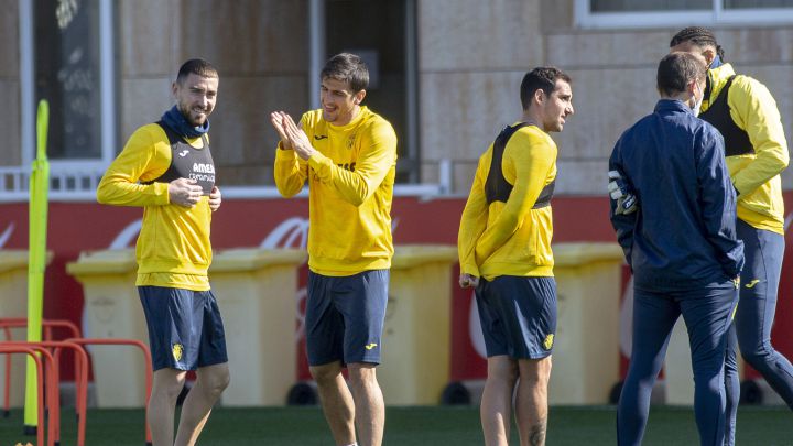 El Villarreal celebra jugar otra vez con público en las gradas