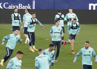 Los 20 citados del Levante para el derbi