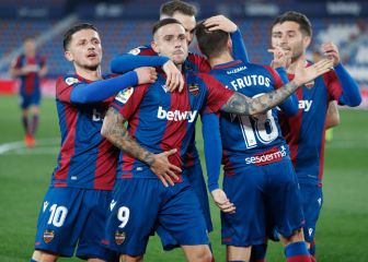 Roger, máximo goleador histórico del derbi valenciano