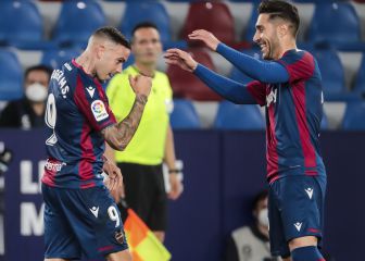 Roger da el derbi valenciano al Levante