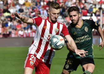 Entra Balliu y sale Maras