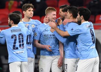 Guardiola dirige a un ciclón