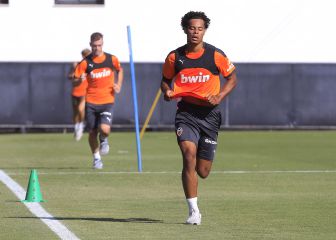 El Valencia y Koba ultiman su renovación