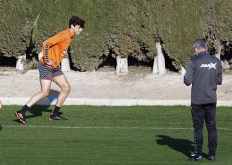 El hermano pequeño de Gonzalo Villar destaca en el Elche