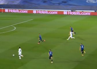 Del gol de la Champions a otro 'blooper': la jugada de Vinicius que enloquece a las redes