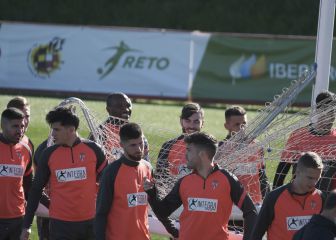 Cinco jugadores irán a Sabadell amenazados de suspensión