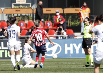 El Atlético no aprovecha la superioridad numérica