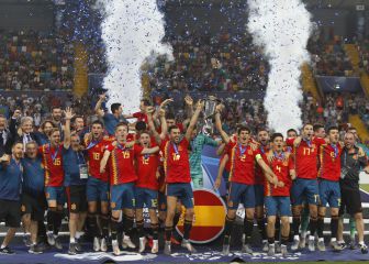 Inglaterra y Francia asustan en la defensa del título de España