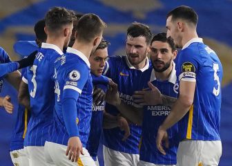 El Brighton de Robert Sánchez golea y se aleja del descenso