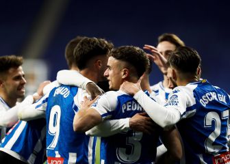 El Espanyol se da un festín ante el Logroñés
