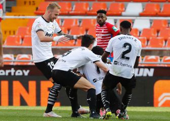 La piña tras la asistencia de Guedes, que gozó de libertad