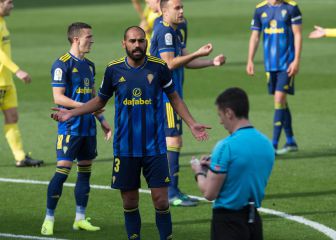 En el Cádiz no entienden el criterio de las manos