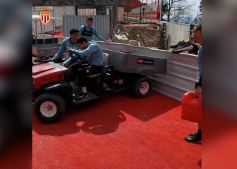 Mónaco vacila a Fabregas tras montar un lío con un buggy