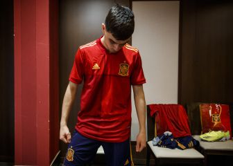 Spain's young stars handed their squad numbers