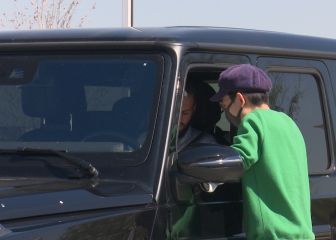 Nacho paró en Valdebebas para firmar a los aficionados