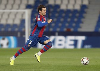 El Levante estudia el futuro de Toño