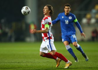 Croacia se impone y Modric hace historia con su selección