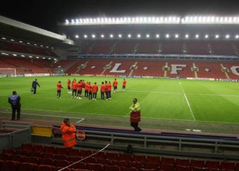 LeBron James, al rescate del Liverpool