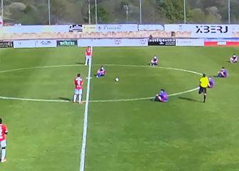 El Amorebieta protesta contra la RFEF armado con mascarillas