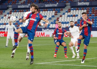 Aprobados y suspensos del Levante: Mir saca los colores a la defensa