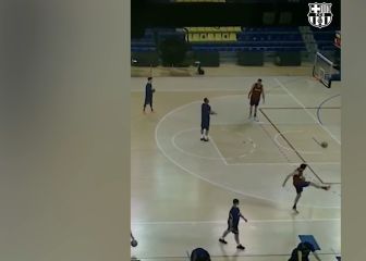 Abrines pide hueco en el Barça... de fútbol: 