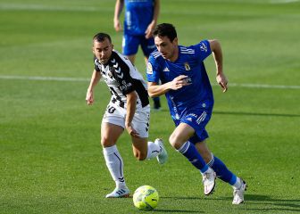 Un gol en propia de Arribas condena al Oviedo en Castellón