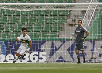 Aprobados y suspensos en el Elche: Pere Milla le da otro punto al equipo