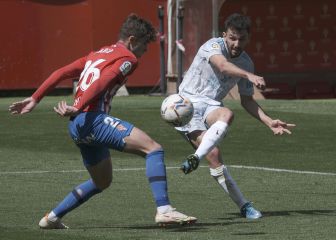 Un equipo de jabatos asalta El Molinón