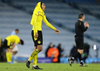 Sancho carga contra el árbitro: 