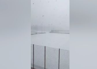 La Ciudad Deportiva del Bayern amaneció cubierta de nieve