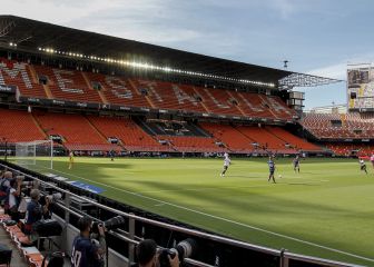 Giro de 180 grados en Mestalla