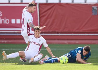 Óscar Gil opta a volver ya para el Almería-Espanyol