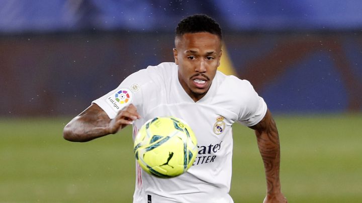 Éder Militao desacelera la operación central del verano