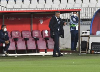 Gomes busca resetearlos para la promoción