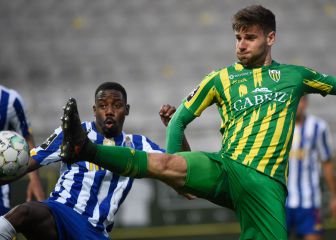 Histórico Mario González: ¡hat-trick en ocho minutos!