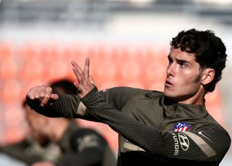 Sin João ni Suárez y con Camello