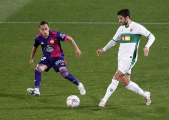 Olaza salva un punto de oro y deja al Elche muy herido