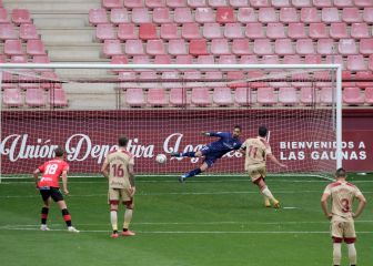 Elady mete en el lío al Logroñés