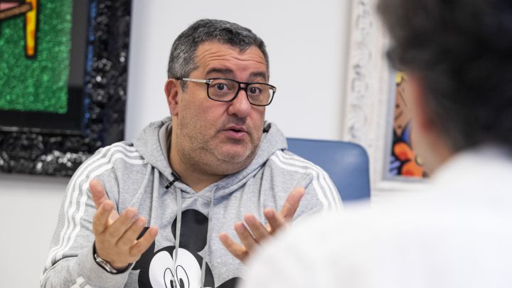 Mino Raiola: "La gran fuerza del ftbol es que sobrevive a pesar de la FIFA"