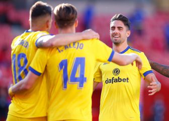 El Cádiz asalta Los Cármenes