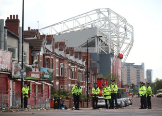 Seis policías heridos durante una protesta en Old Trafford