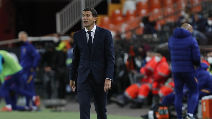 El Valencia destituye a Gracia