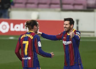 Messi hosts party for Barcelona team-mates