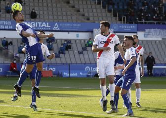 Un heroico Sabadell saca al Rayo del playoff