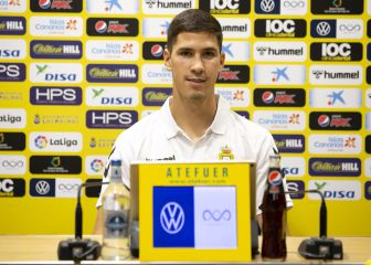 Cardona no llega a tiempo