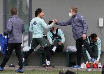 El Betis multiplica su fe en
el futuro de Diego Lainez