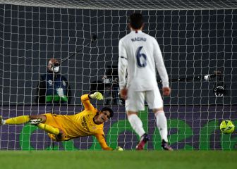 El Sevilla se viene abajo en los descuentos ante los grandes