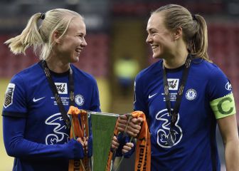 Eriksson y Harder, iconos del movimiento LGTBI y compañeras