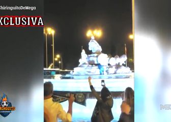 Fans del Sporting de Portugal celebran el título en Cibeles y ojo a lo que hacen con la bufanda