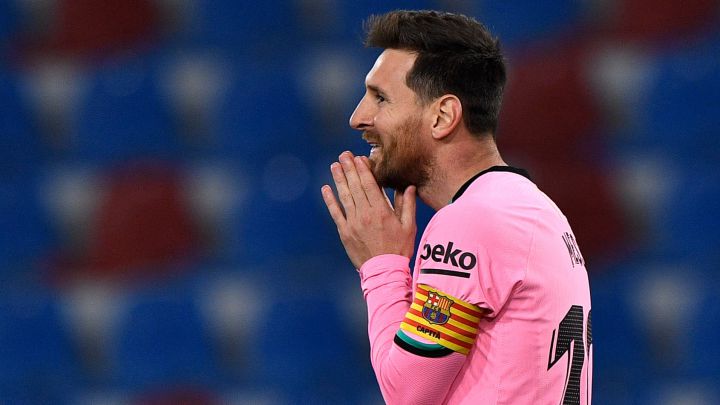 Messi, renovación pausada